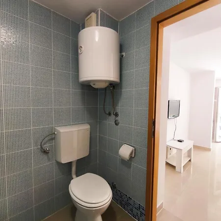 Charming House With Jacuzzi Vesna * Podstrana
